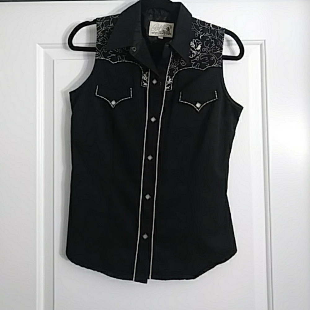 Black Western Tank